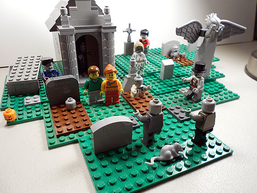 LEGO Zombie Creation: Improved Cemetery - Bricks of the Dead