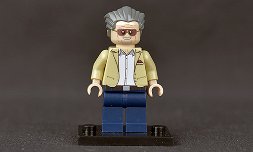 Minifigures.com Stan Lee Unboxed Front